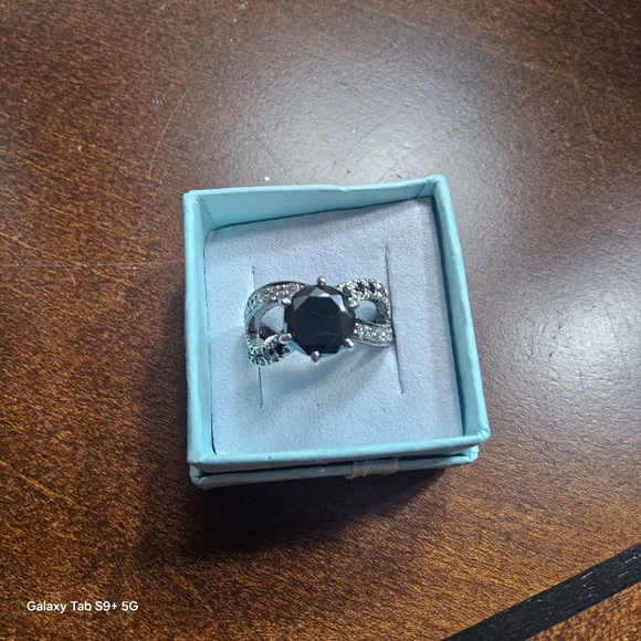 BLACK DIAMOND 2.5CT ROUND BLACK DIAMOND RING - Picture 9 of 9